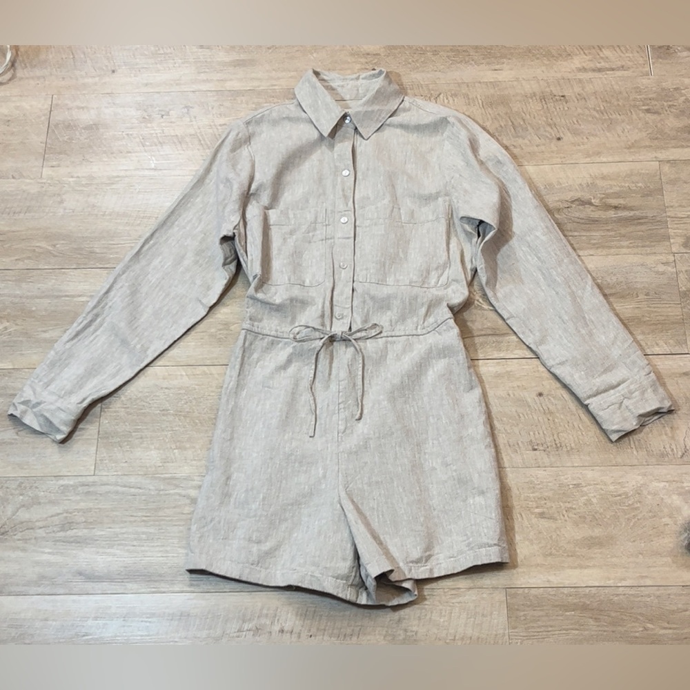 NWT Abercrombie & Fitch Women’s Linen Blend Long Sleeves Short Romper Size ST